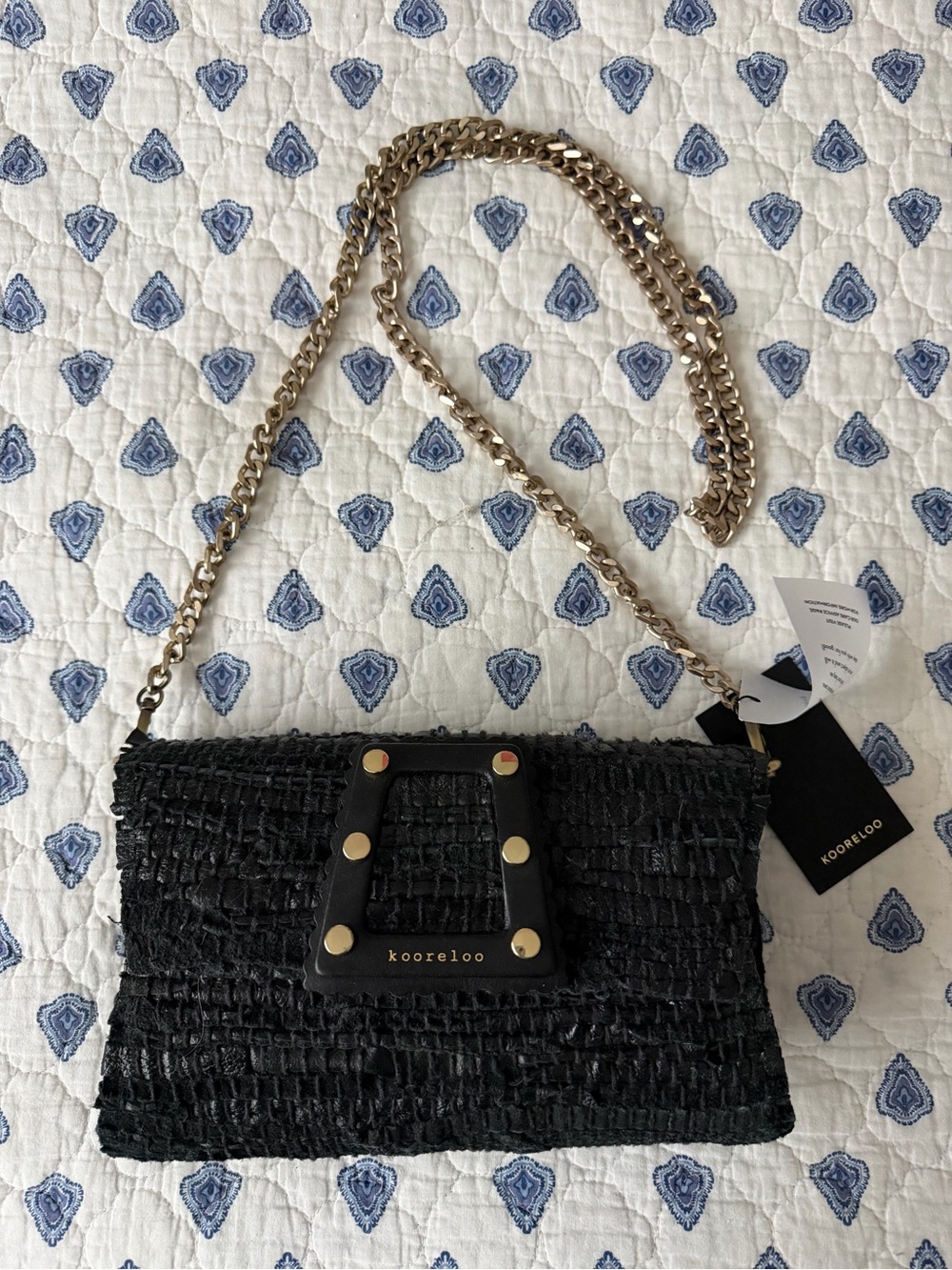 Kooreloo New Yorker Greek Brand Woven Shoulder Bag with Gold Chain - Picture 3 of 3